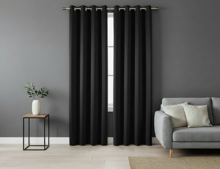 Zatemňovací závěs s kroužky "BLACKOUT" SIERRA 135x250 cm černá (cena za 1 kus) MyBestHome