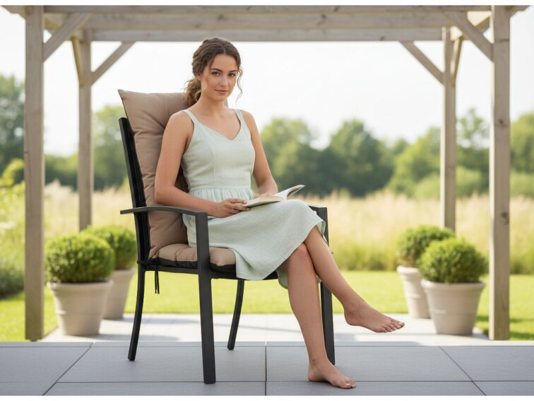 Zahradní prošívaný podsedák na židli s opěrkou 50x50x80 cm CALLUM color 21 béžová Mybesthome