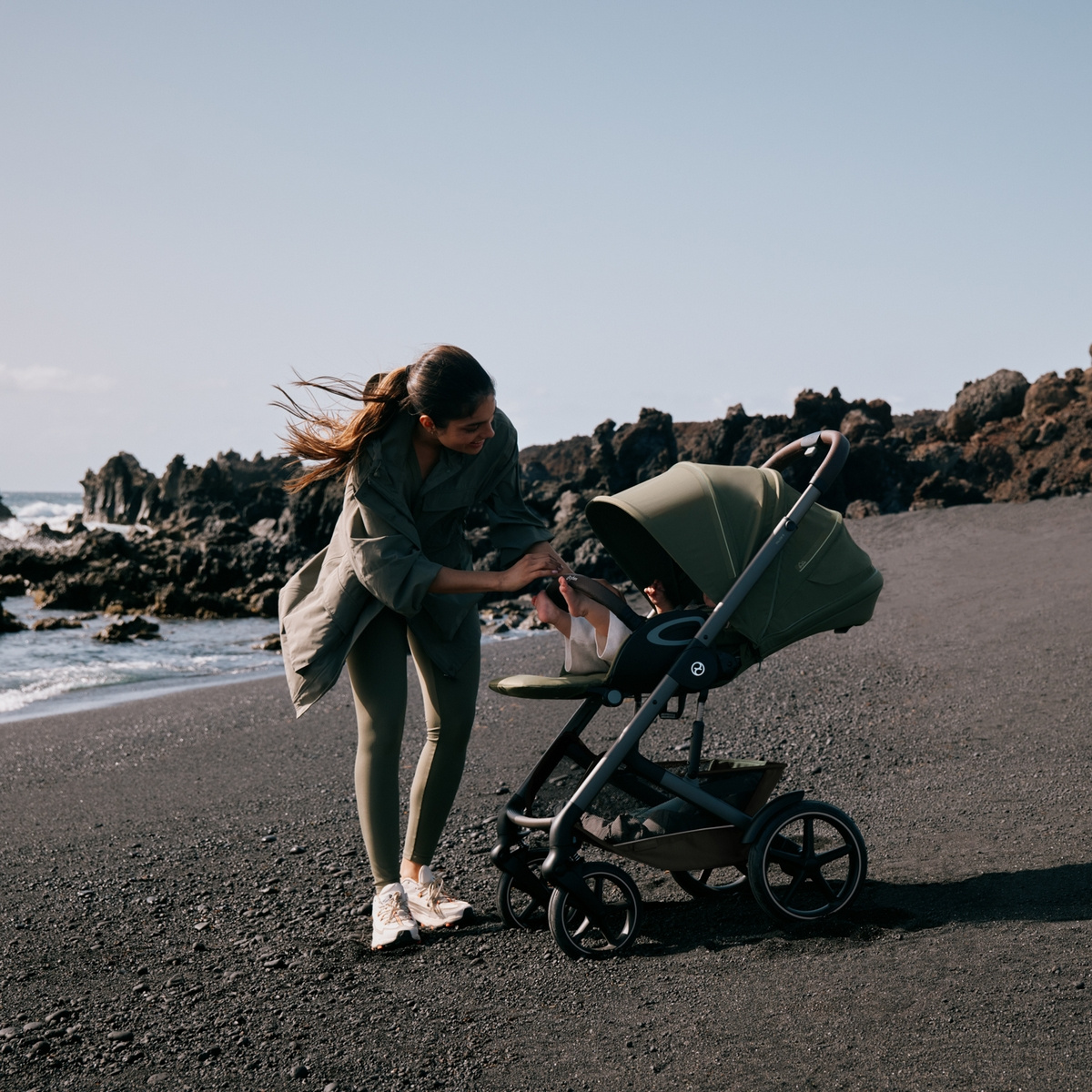 CYBEX Talos S Lux Kompletní kočárek se skládací korbičkou New Taupe/Almond Beige