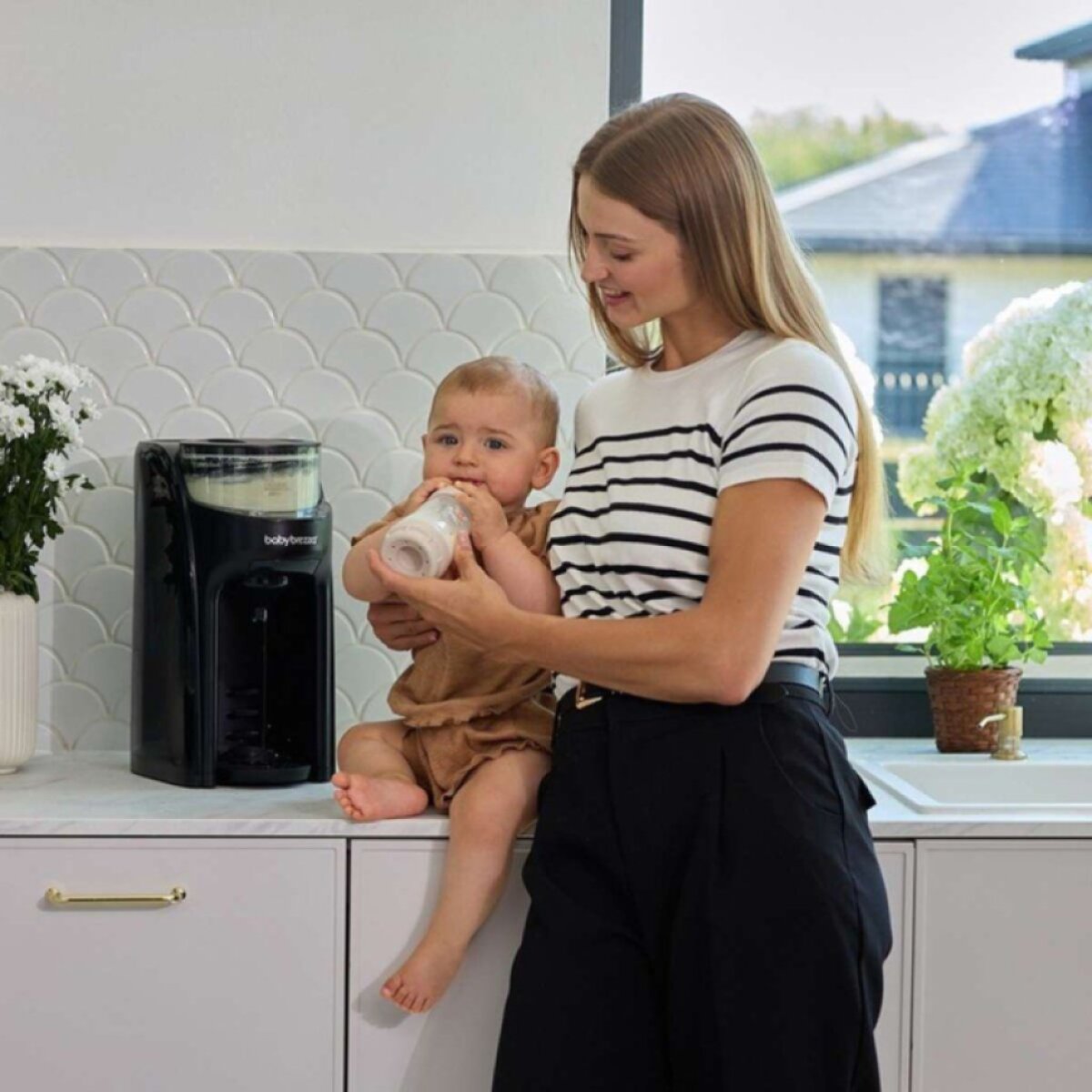 BABY BREZZA Formula Pro Advanced Black