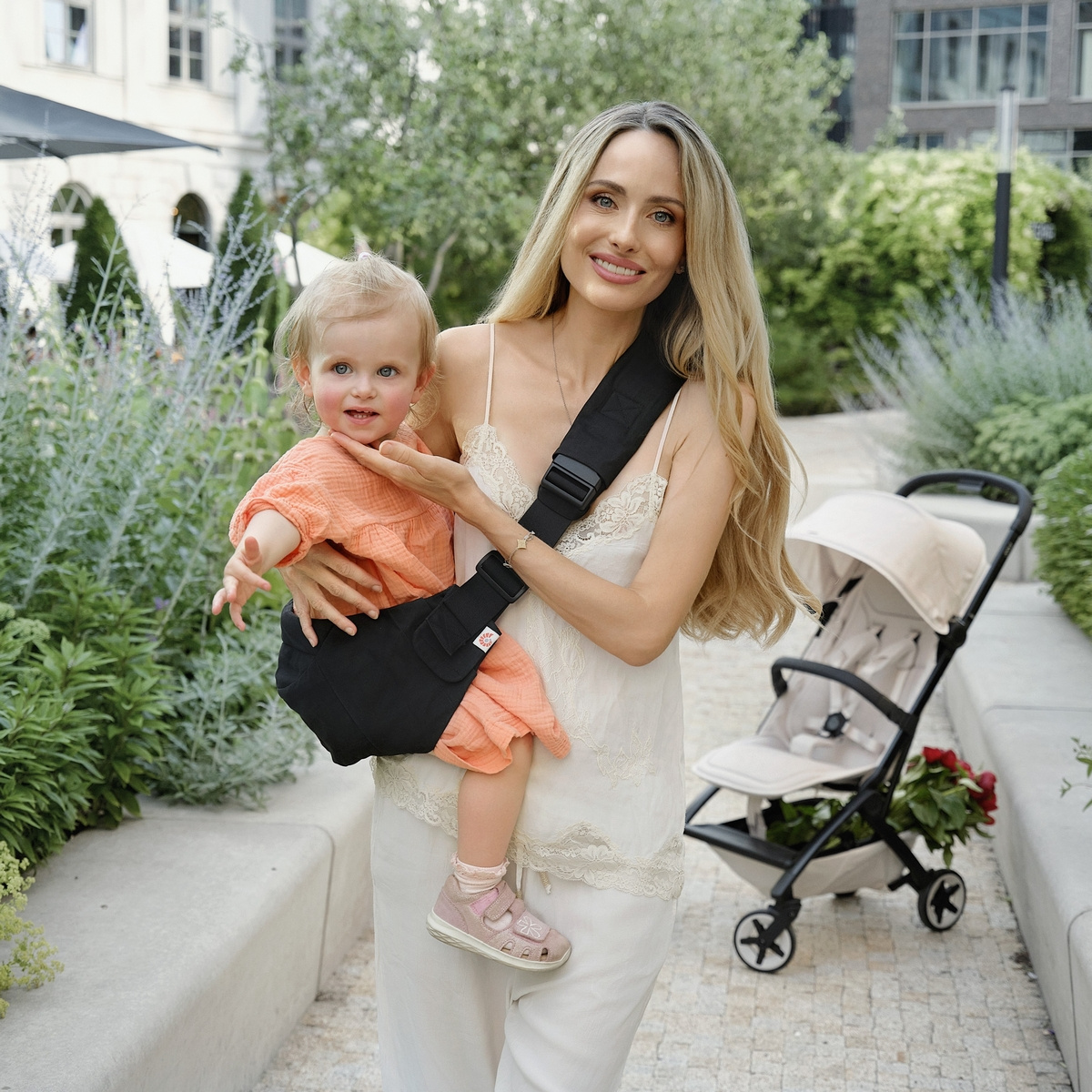 JOOLZ Aer2 Golfky + Nosítko Upsie Calming Beige/Black