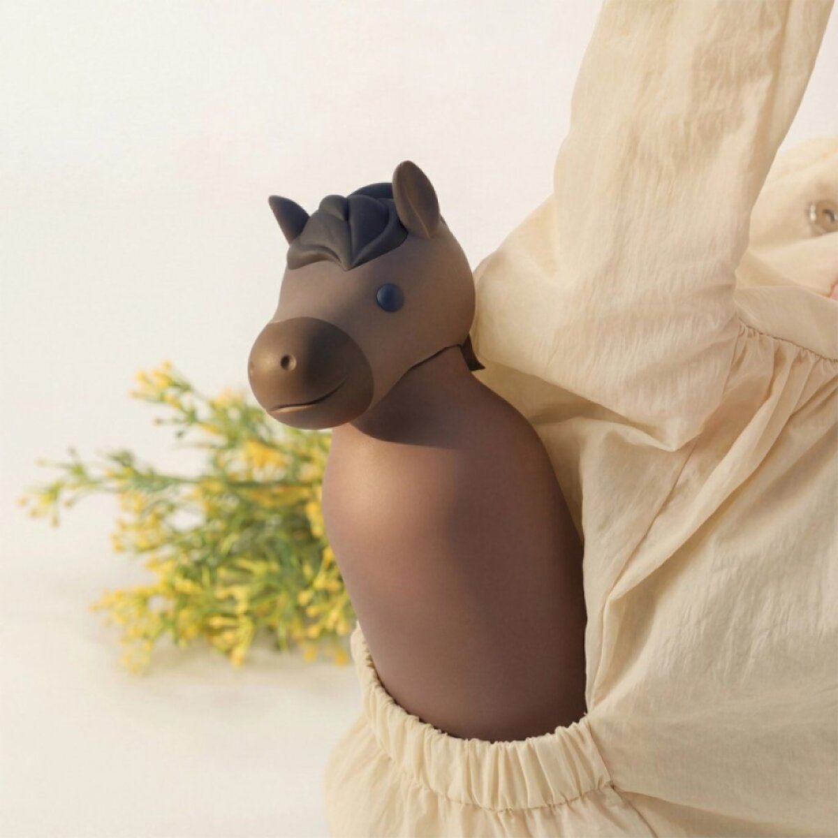 ASOBU Bestie Termoláhev Hazel the Horse