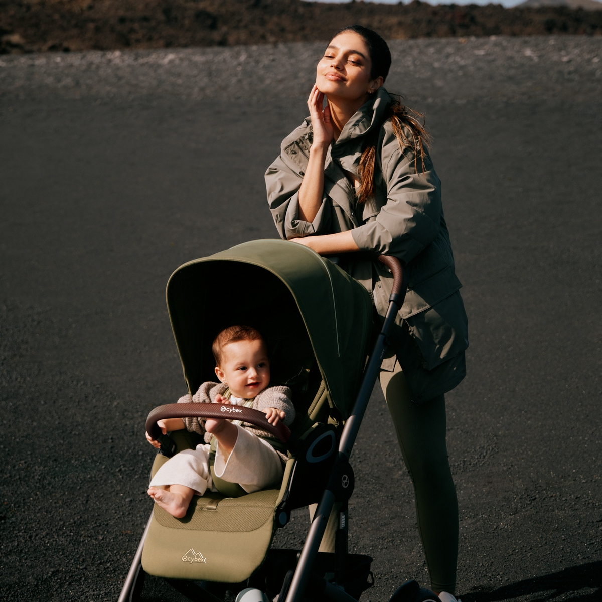 CYBEX Talos S Lux Kompletní kočárek se skládací korbičkou New Taupe/Almond Beige