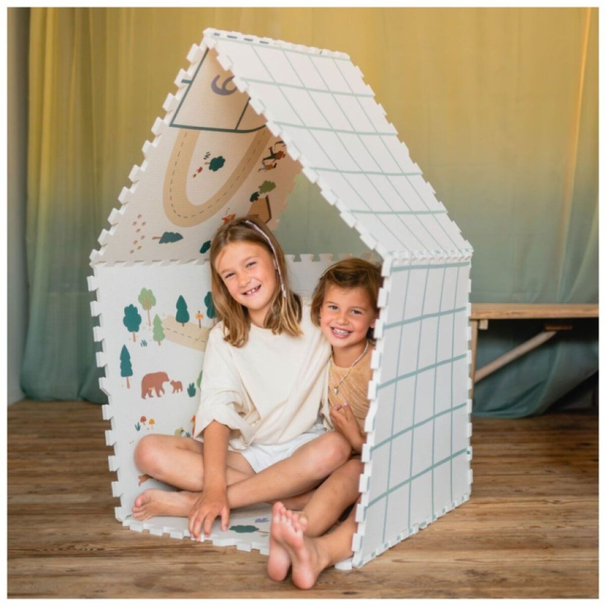 PLAY AND GO Tiloo EEVAA Podložka na hraní a domeček Hopscotch