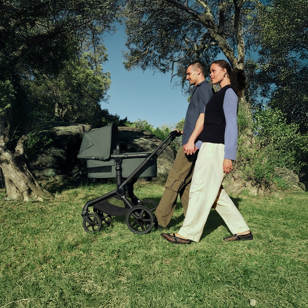 BUGABOO Fox5 Renew Kompletní kočárek + Novorozenecké lůžko Black/Desert Taupe Melange