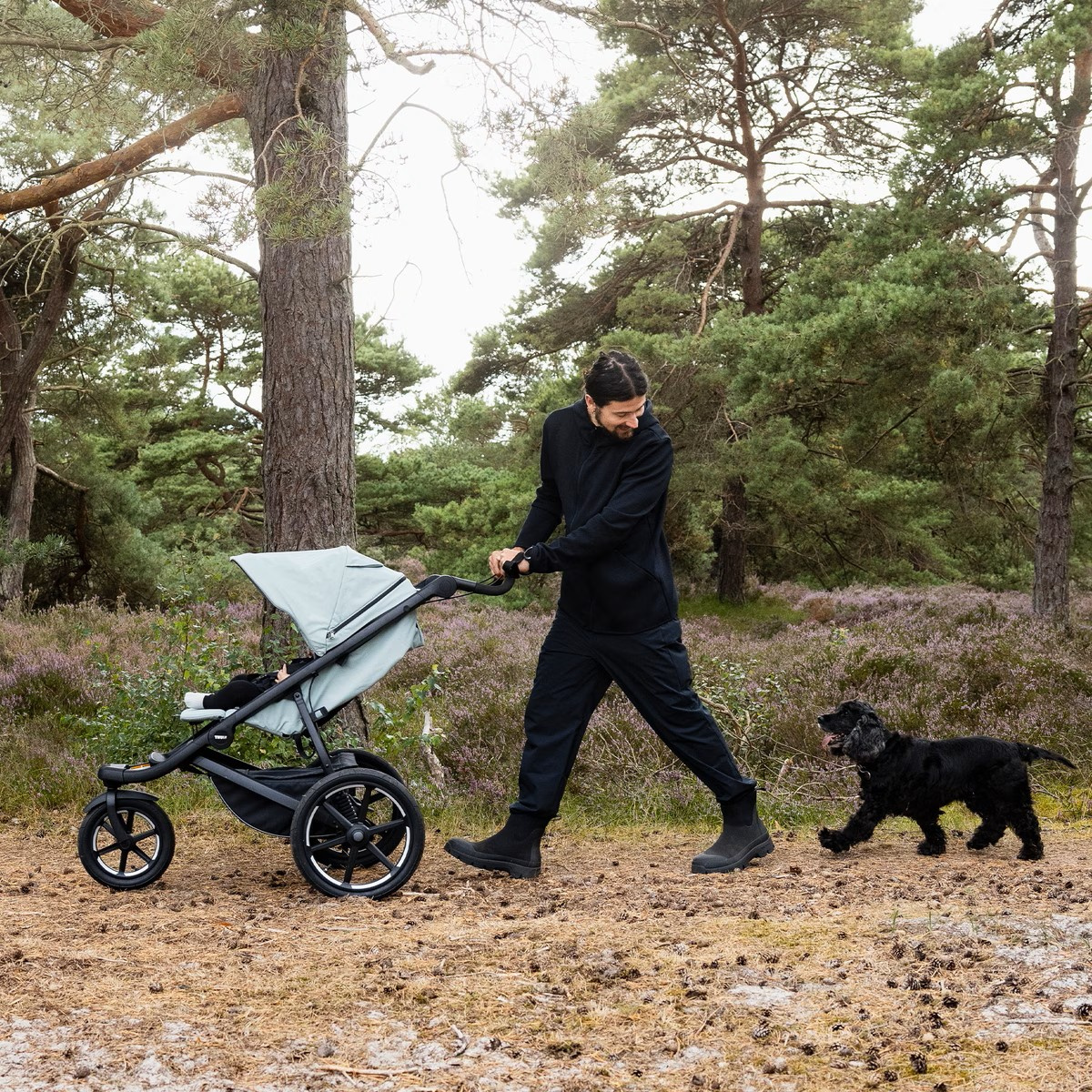 THULE Urban Glide 3 Dark Slate s magnetickou sponou