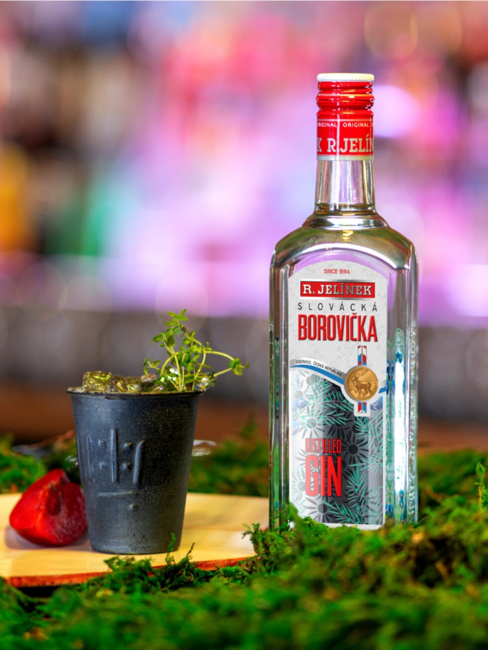 Slovácká borovička 45% 0,7l