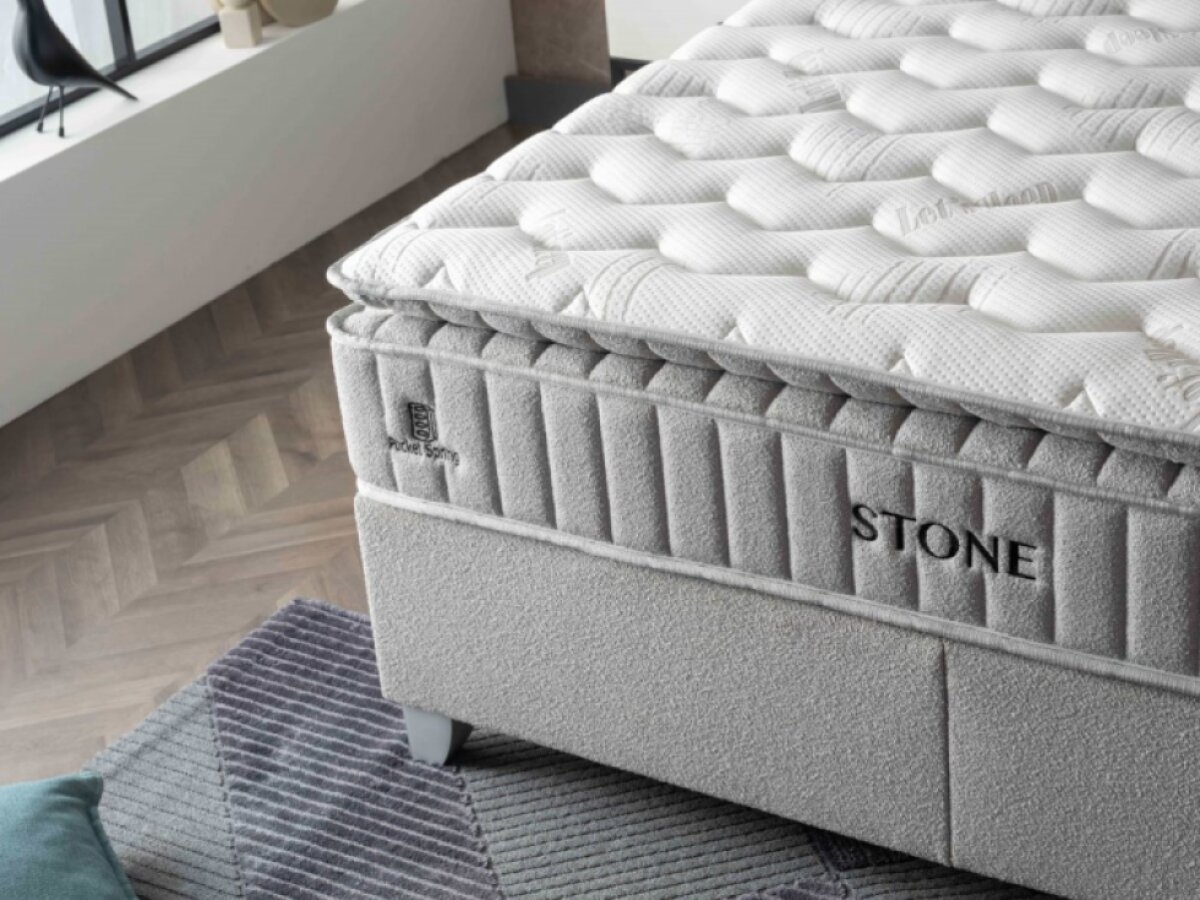 Čalouněná postel STONE NEW s matrací - světle šedá