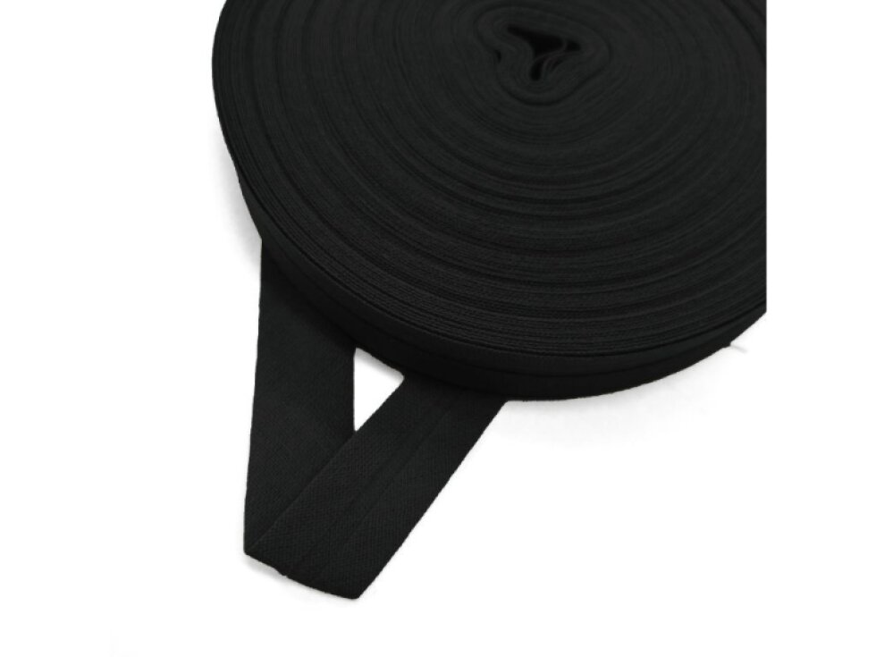 Šikmý proužek bavlněný, zažehlený - Černá