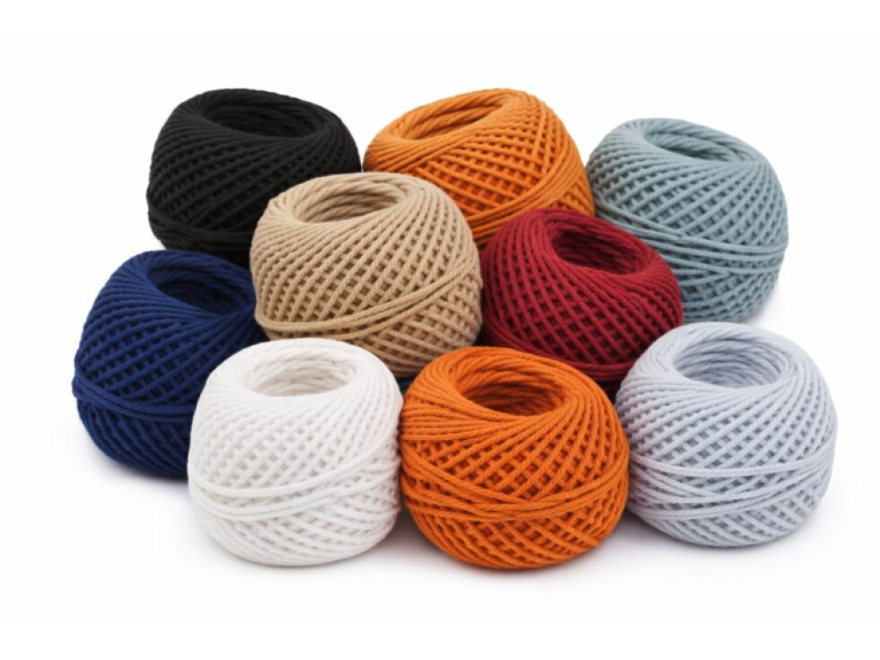 Bavlněná příze macrame / háčkovací 40 g rozčesávací