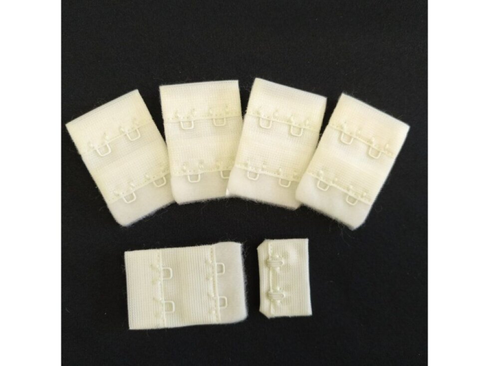 Podprsenkové zapínání - háčky a očka na stuze 2:2 - Šampaň