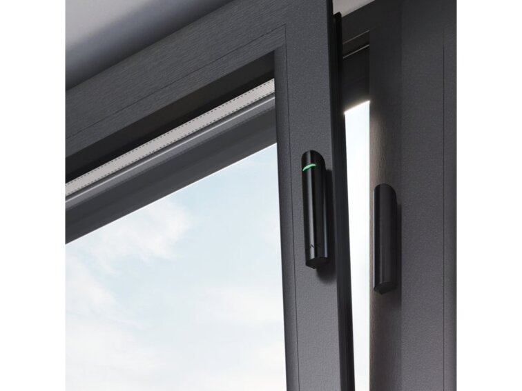 Ajax Superior DoorProtect, farba čierna