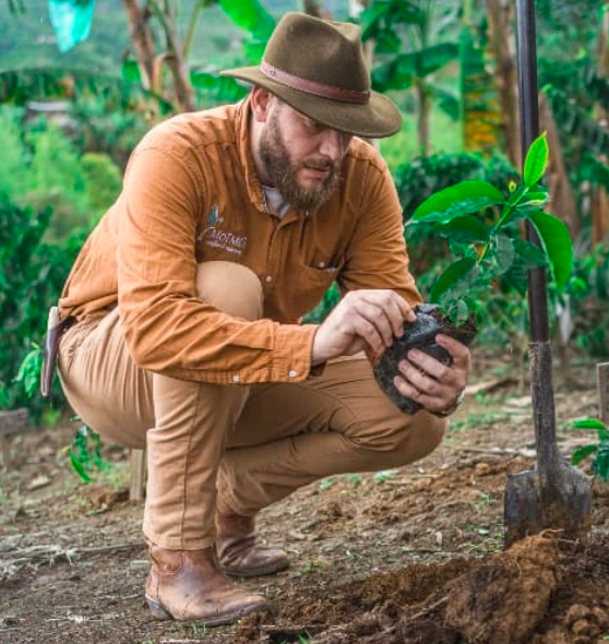 KÁVA S POCTIVÝM PŘÍSTUPEM