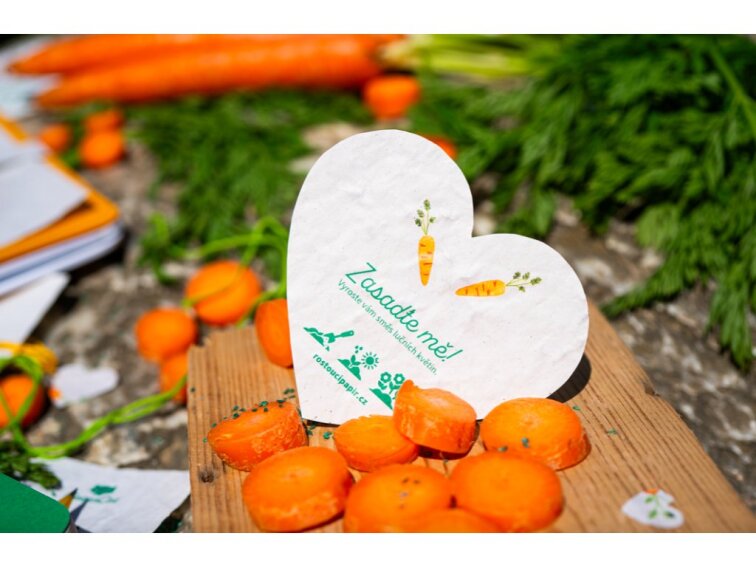 ROSTOUCÍ PAPÍR - Výseky na míru