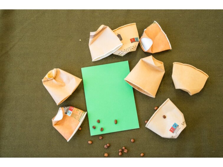 SEŠIT Z JEDNORÁZOVÝCH KELÍMKŮ