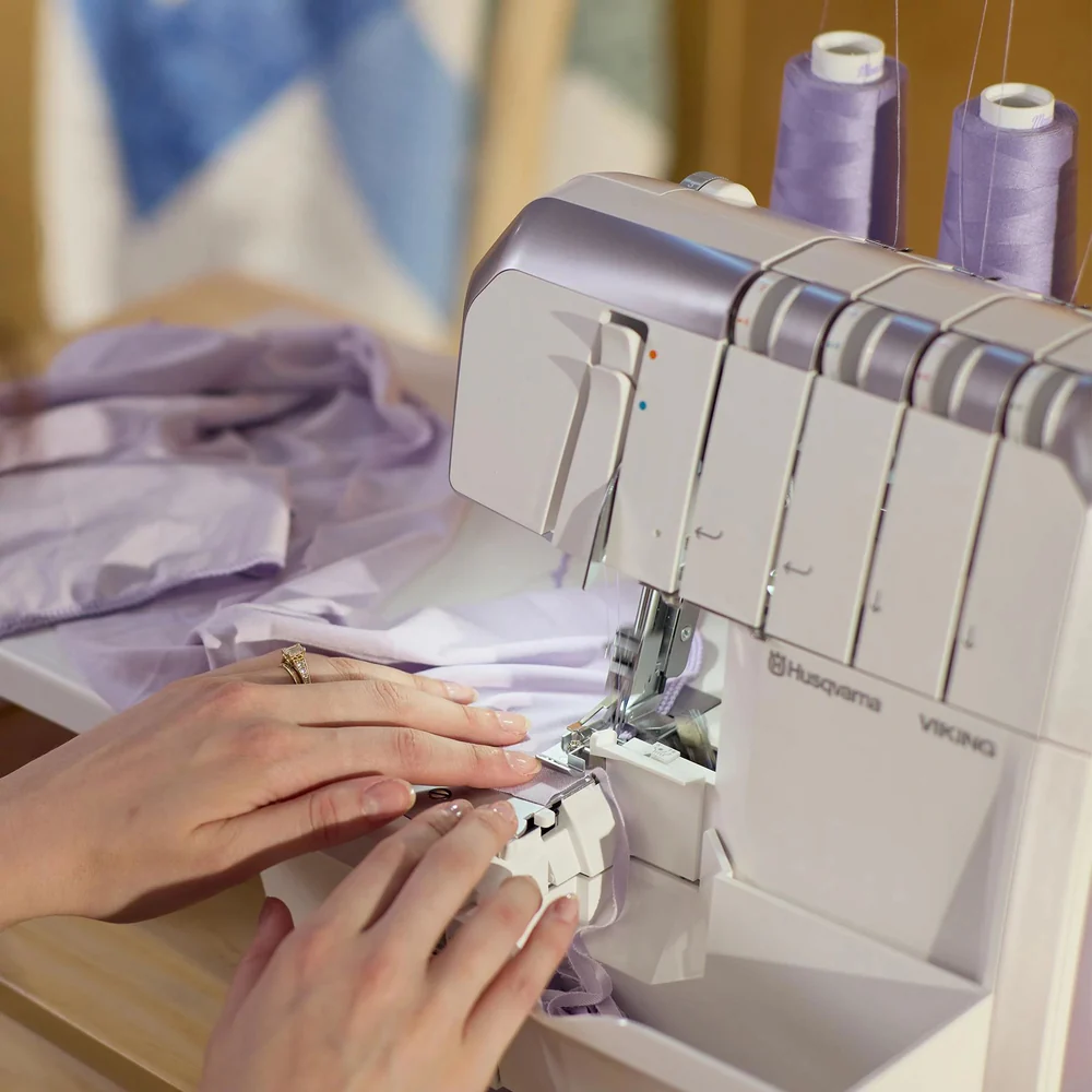 Overlock Husqvarna Amber S300