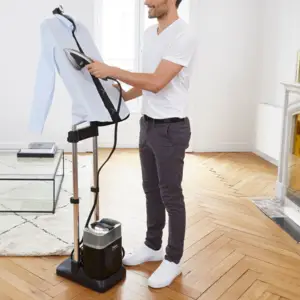 Naparovač odevov so stojanom Tefal Ixeo Power QT2028F0 čierna