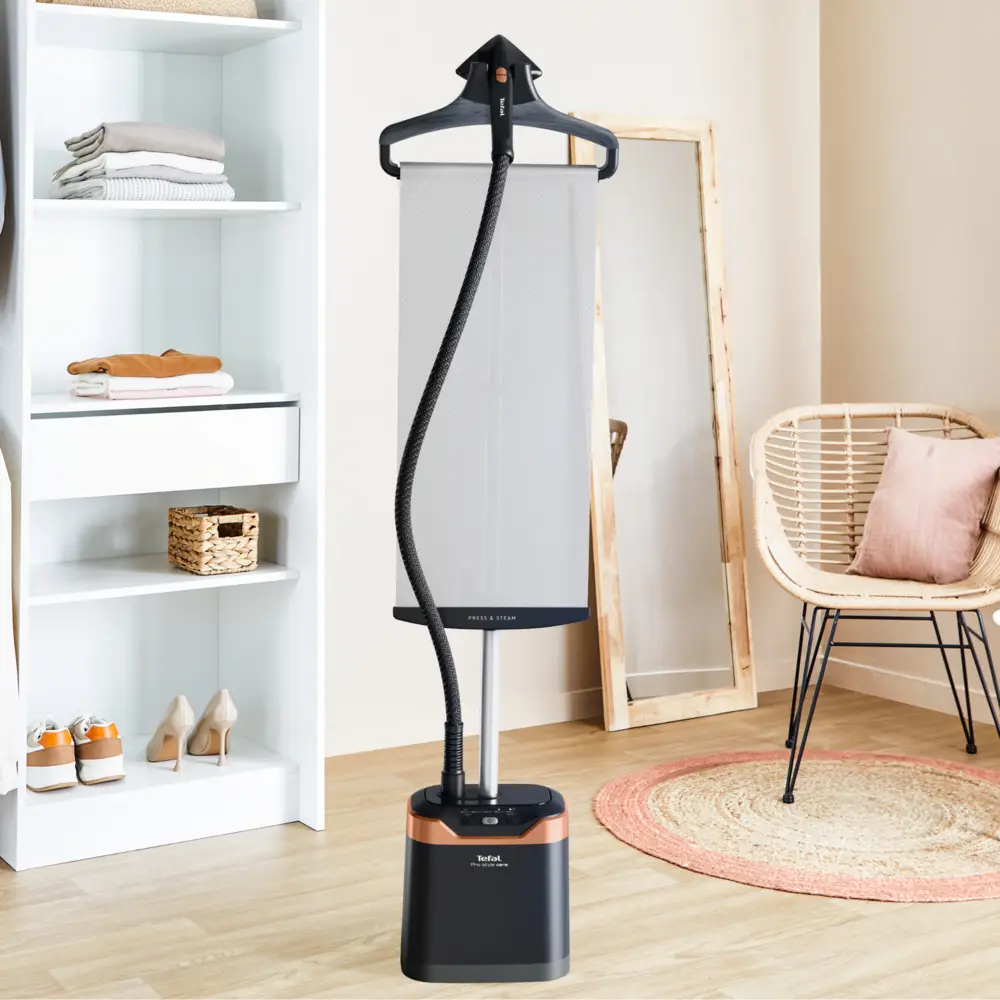 Naparovač odevov Tefal IT8480E1