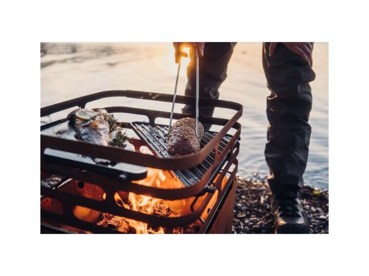 Stylové ohniště a gril CUBE na dřevo