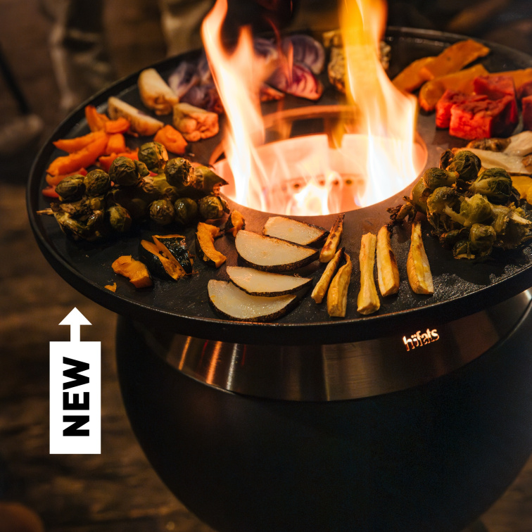 Stylový BBQ gril a ohniště MOON v jednom na dřevo a peletky