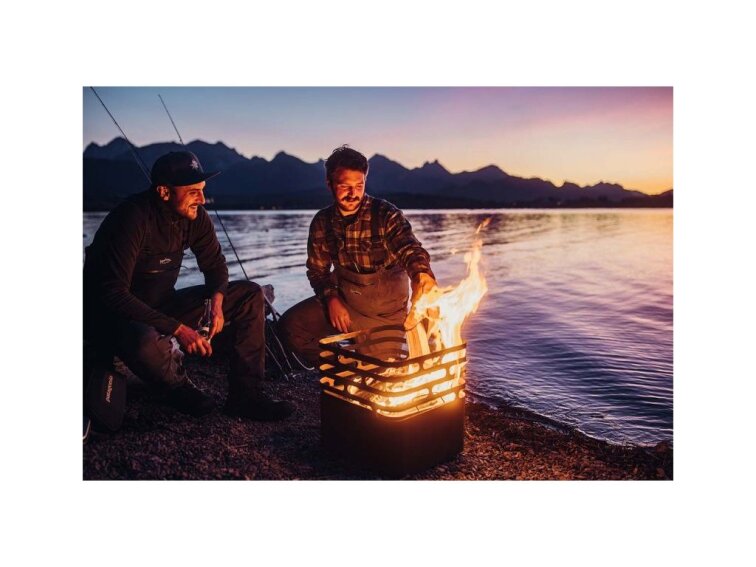 Stylové ohniště a gril CUBE na dřevo