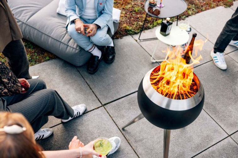 Stylové ohniště MOON na dřevo a peletky