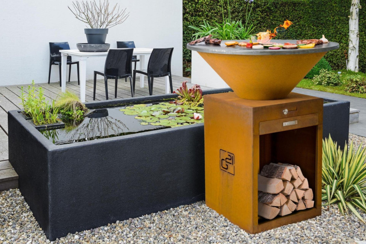 Gril G21 Oregon Black a Corten na dřevo