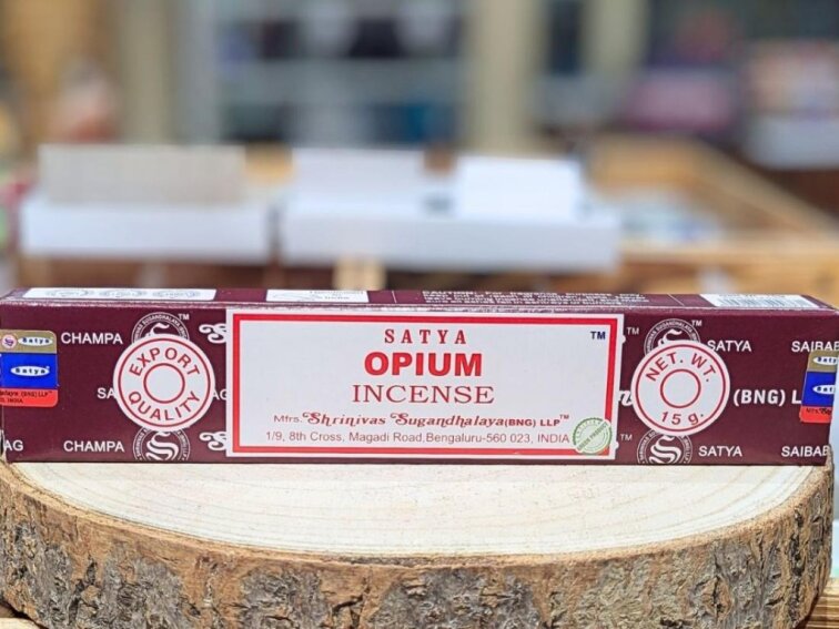 Vonné tyčinky - Satya; Opium