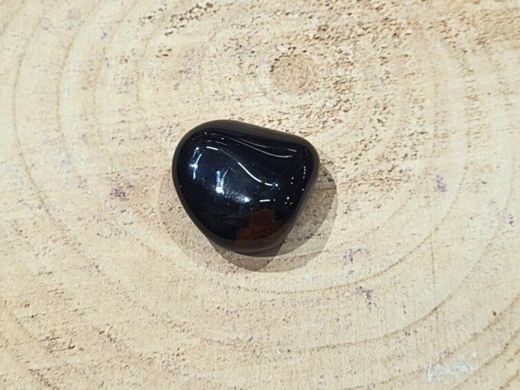 Onyx - tromlovaný kámen; 30-45mm