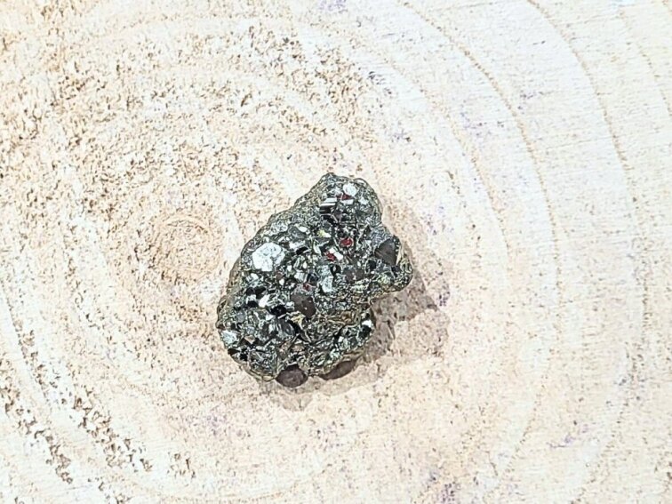 Pyrit - surový kámen; 40-50mm