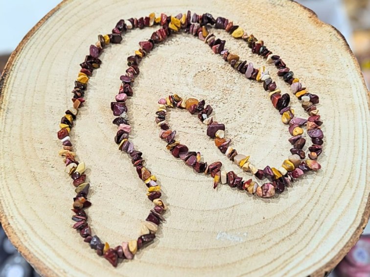 Jaspis mokait - náhrdelník; 90cm - sekaný