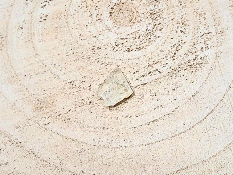 Brazilit - surový kámen; 20-25mm