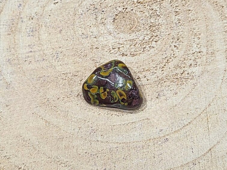 Jaspis Ajooba - tromlovaný kámen; 25-40mm