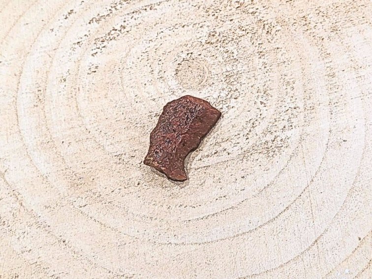 Býčí oko - surový kámen; 25-40mm