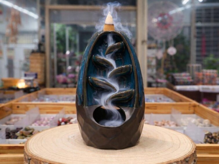 Stojánek na tekoucí dým – Dvojitá kaskáda