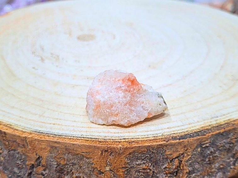 Sluneční kámen - surový kámen; 30-45mm