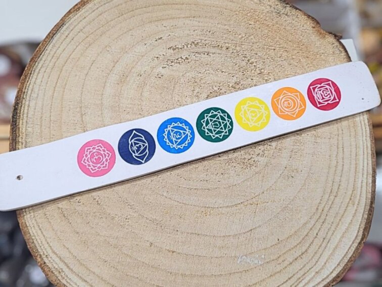 Stojan na vonné tyčinky – čakry (bílý)