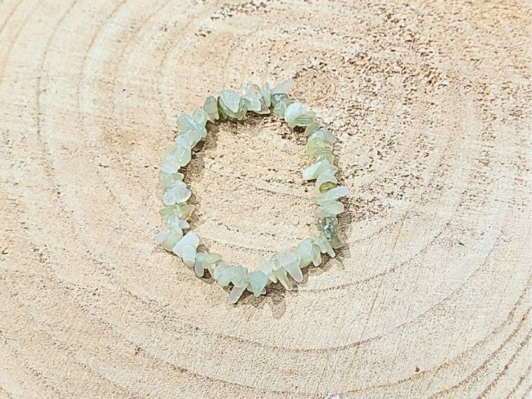 Jadeit - náramek, 5-10mm - sekaný