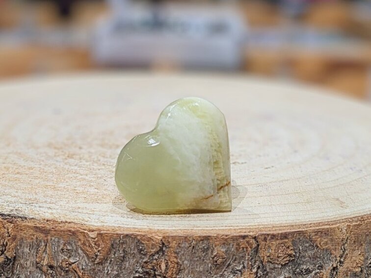Aragonit - tromlované srdce; 35-40mm