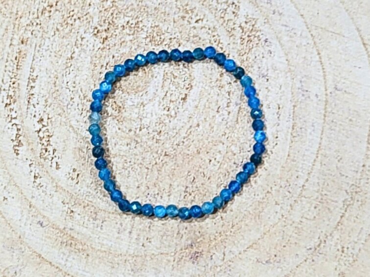 Apatit - náramek; 4mm - fasetovaný