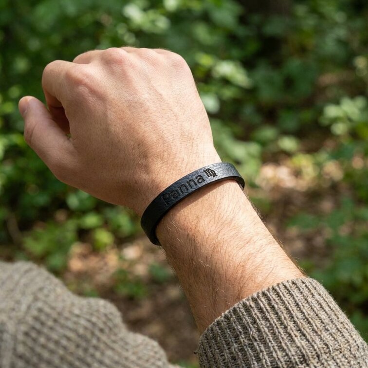 Pánský kožený náramek černý se znamením Panna