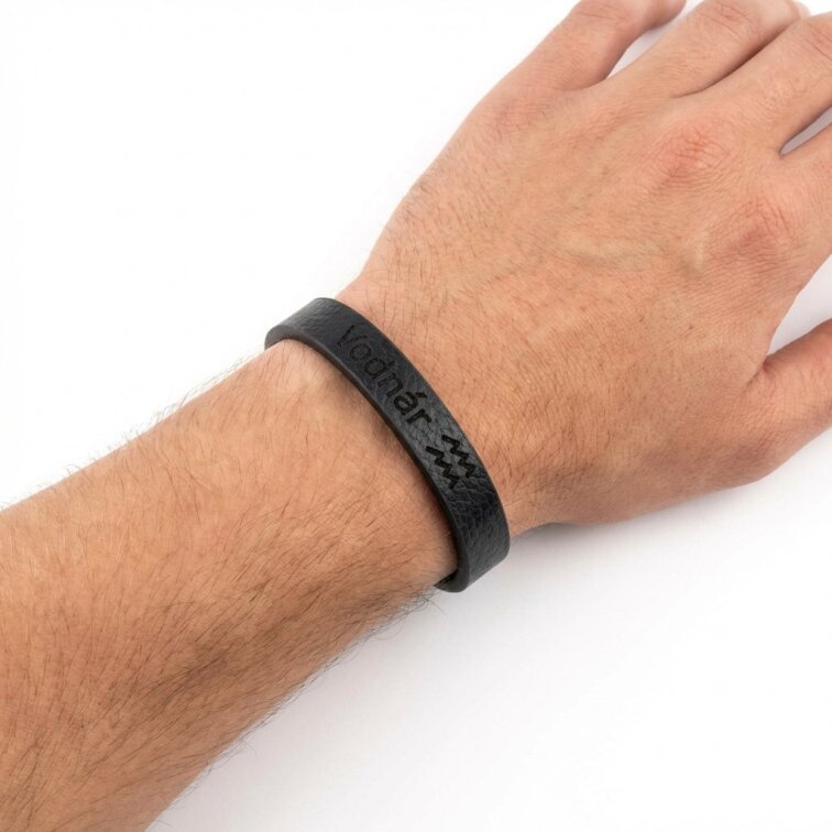 Pánský kožený náramek černý se znamením Vodnár