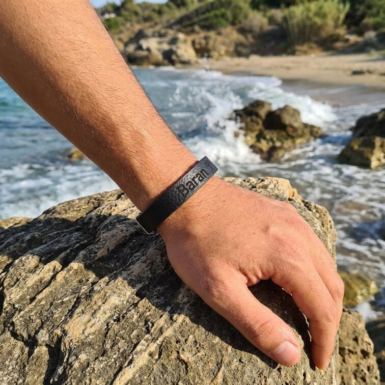 Pánský kožený náramek černý se znamením Baran