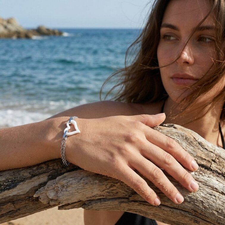 Dámský náramek z chirurgické oceli se srdíčkem CKR757