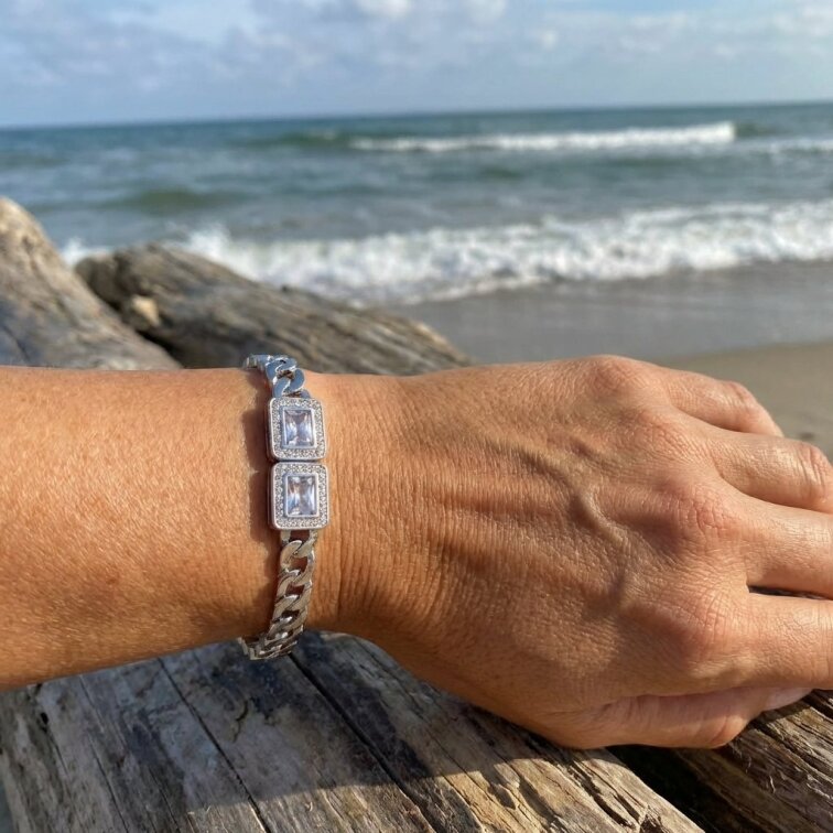 Dámský náramek z chirurgické oceli CKR740