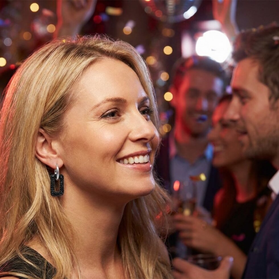 Náušnice černé obdelníčky z chirurgické oceli se zirkony