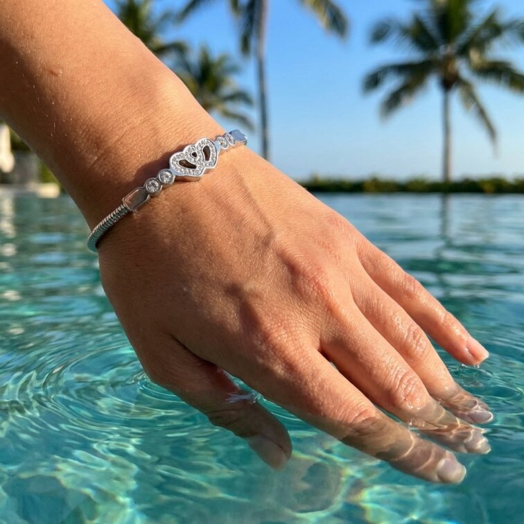 Náramek z chirurgické oceli srdíčka SL384