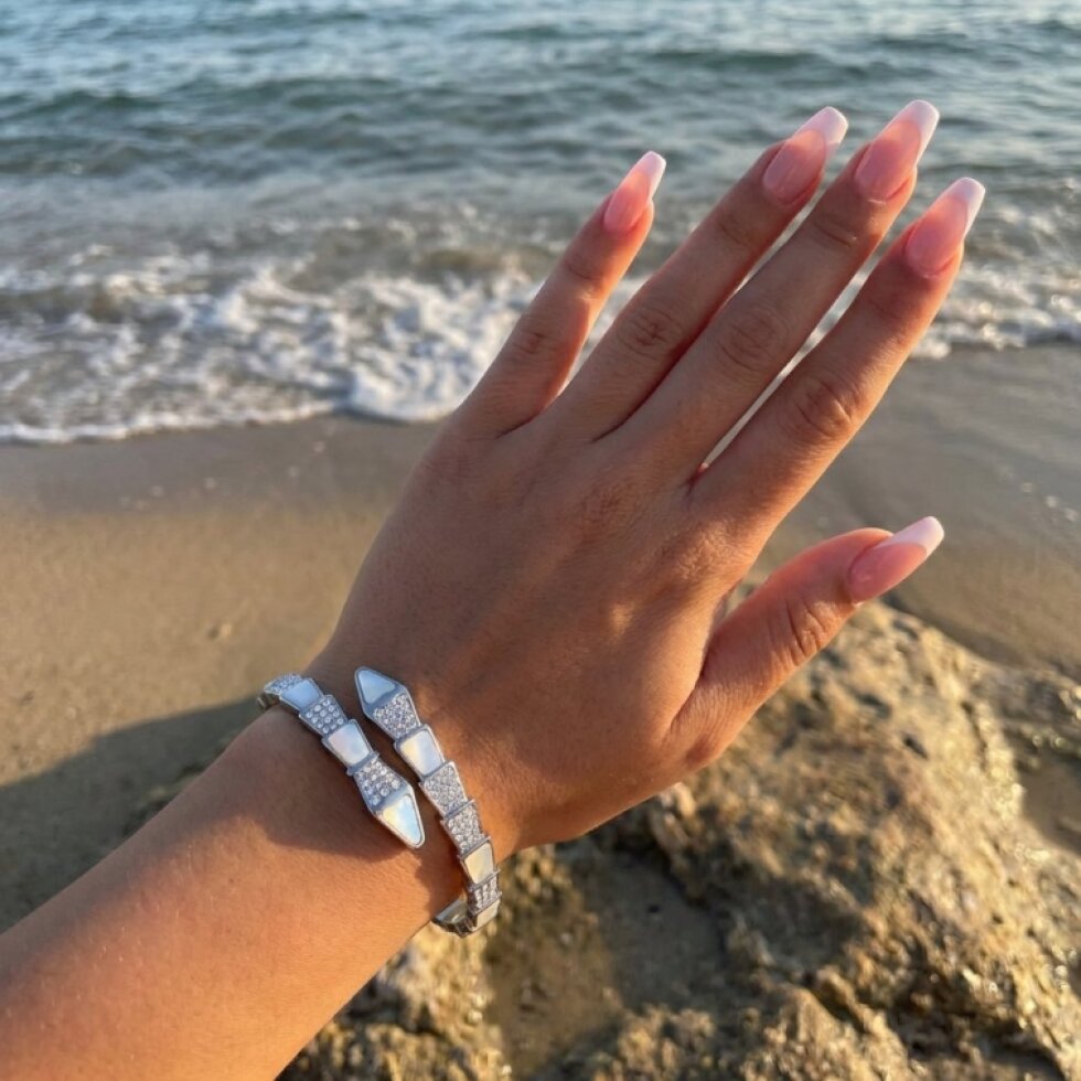 Dámský náramek z chirurgické oceli