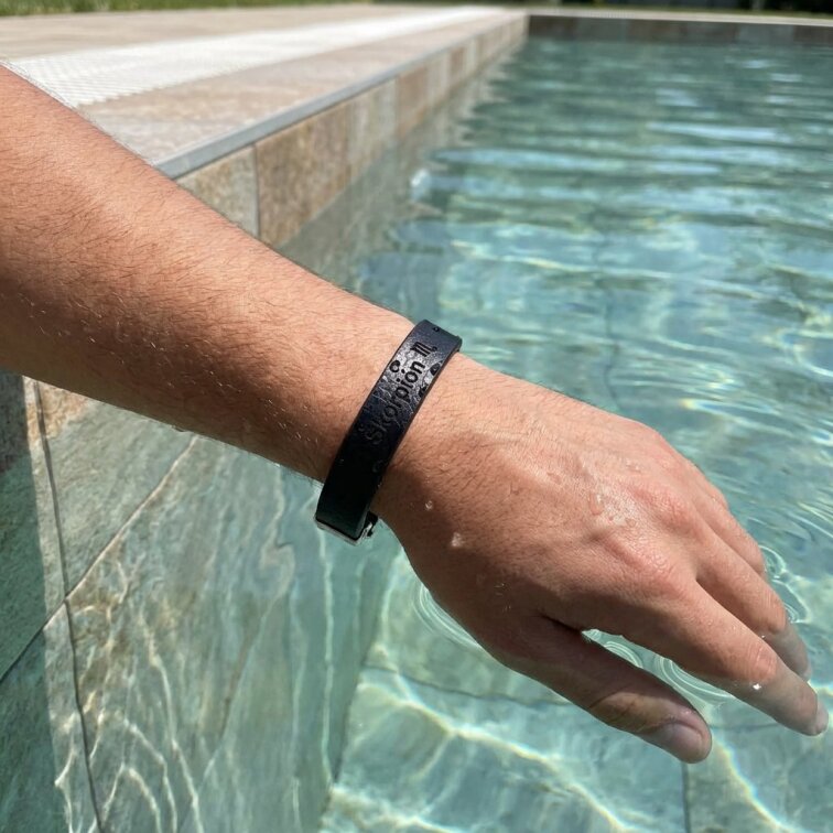 Pánský kožený náramek černý se znamením Škorpión