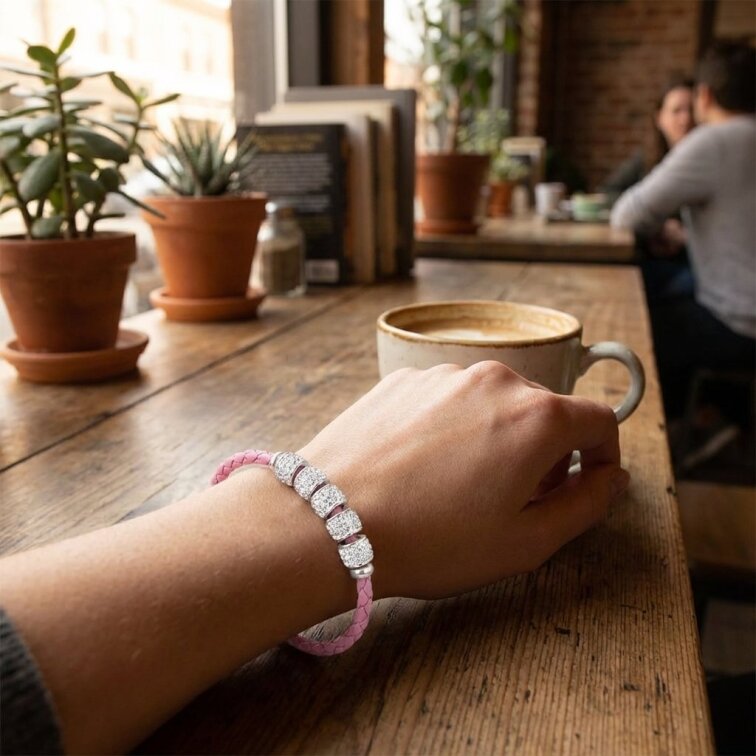Dámský náramek Trinidad růžový s magnetickým zapínáním